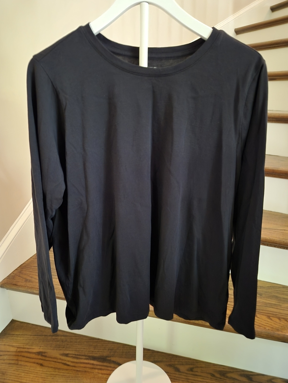 Classic Long-Sleeve Women's Shirt - Black